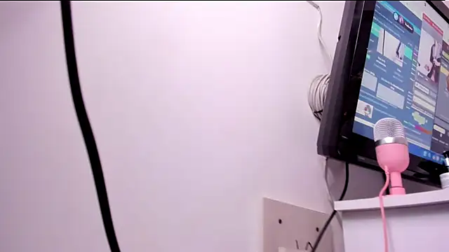 angel_hardy_dl's cam snapshot