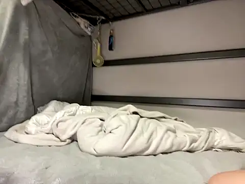 yuura_yura's cam snapshot