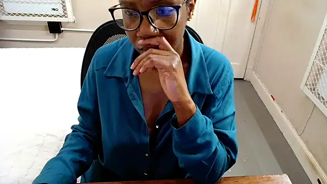 EmeraldDreams's cam snapshot