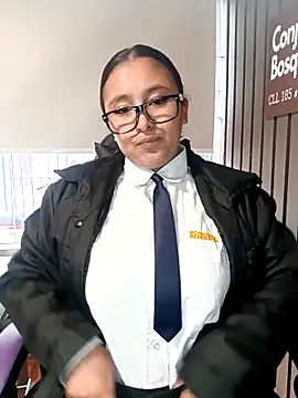 Cute_Penelope's cam snapshot