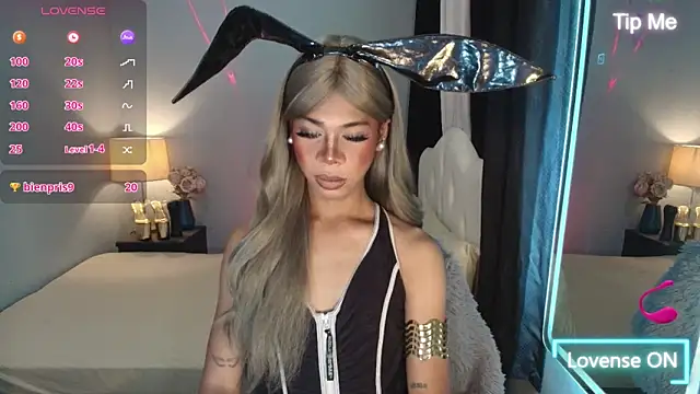 NicoleAshleyxxx's cam snapshot