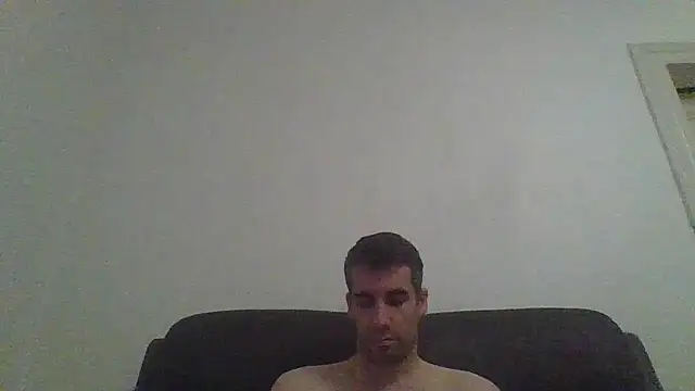 JulioIsHere4you's cam snapshot