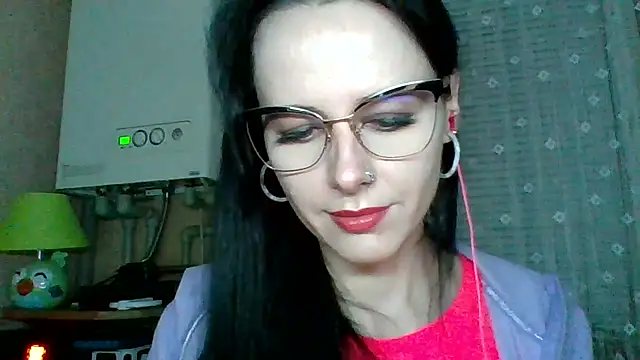 LuminousLady's cam snapshot