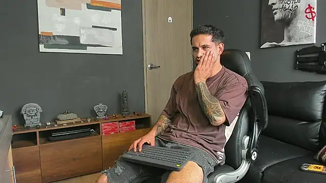 Davevilboy's cam snapshot