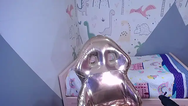 sophiia_t's cam snapshot