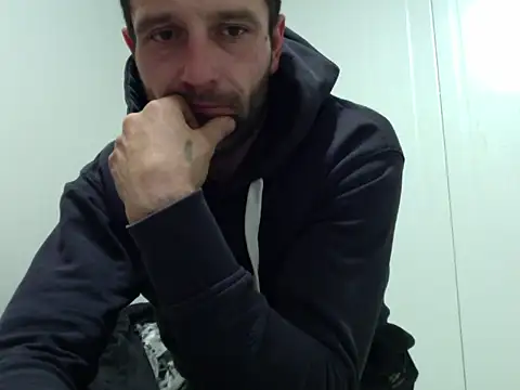 serjdj90's cam snapshot