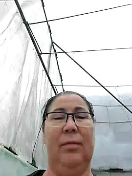 EmmaSquirt's cam snapshot