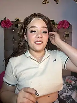 Jullieetta's cam snapshot