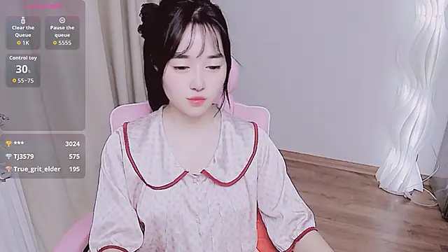 Miu-999 live sex cam