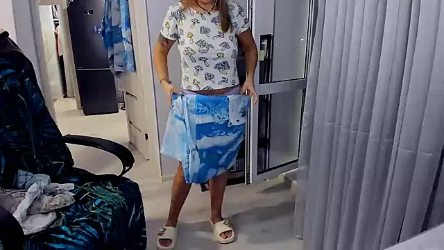 AlexiaDarren's cam snapshot