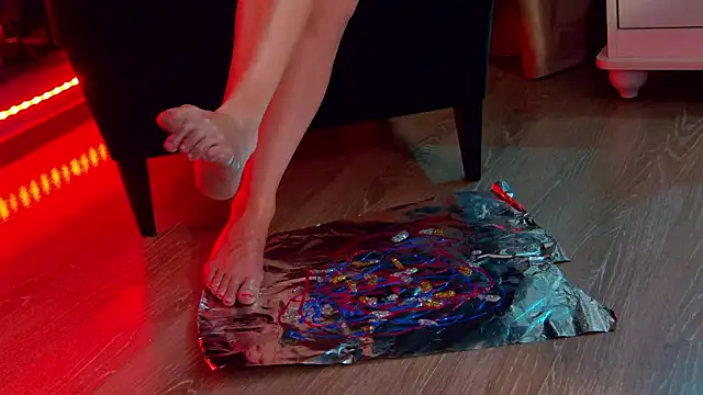 FeetVibe's cam snapshot