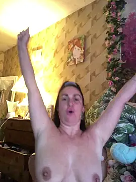 BELLAMORGANE1 live sex cam