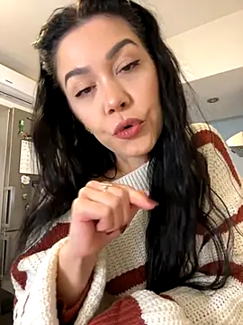 denise_k's Stripchat show and profile