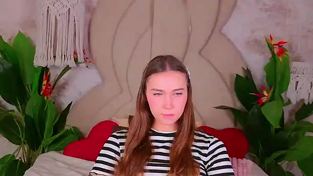 OliviaLay's cam snapshot