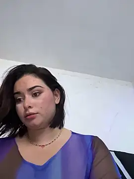 Romina_foxxx_'s cam snapshot