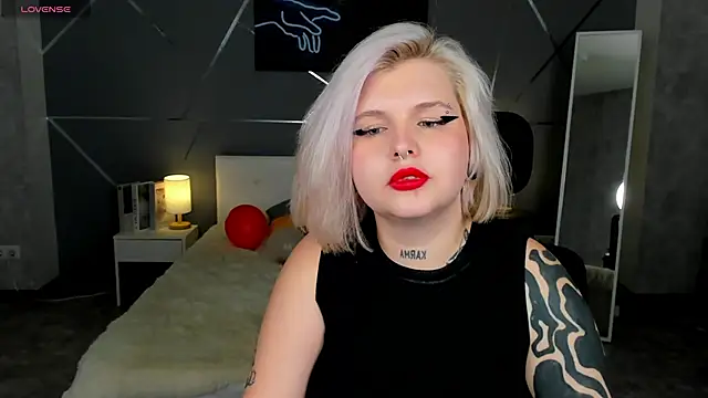 shadow_purr's cam snapshot