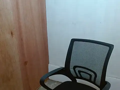 yoursexyladyLory19's cam snapshot