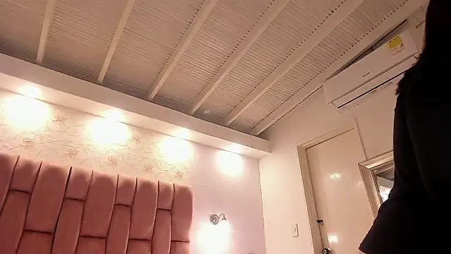 gabbylondonn's cam snapshot