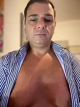 SecretlyDD live sex cam