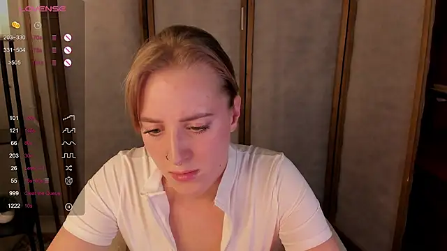 AnnaGrees's cam snapshot