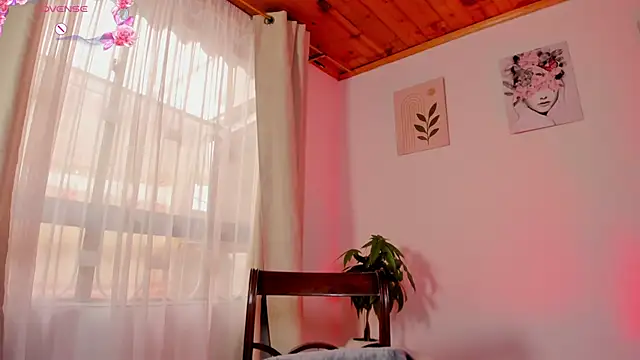 Lauraricci__'s cam snapshot