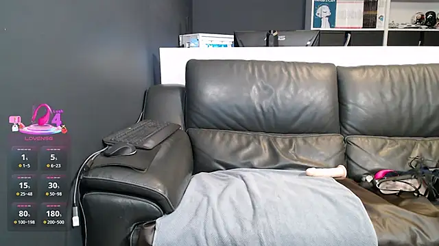 Lili-Bertine's cam snapshot