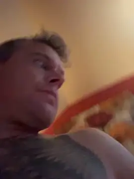 DILFiGuess1's cam snapshot