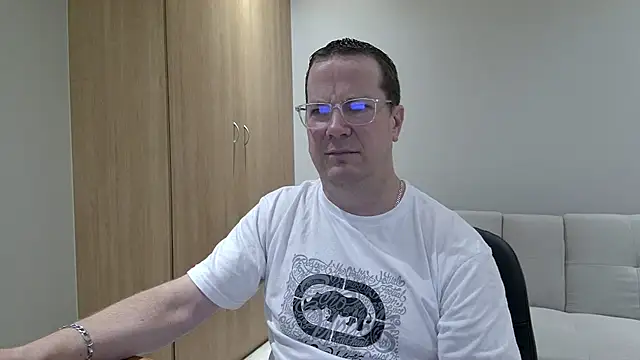 BrettJ81's cam snapshot