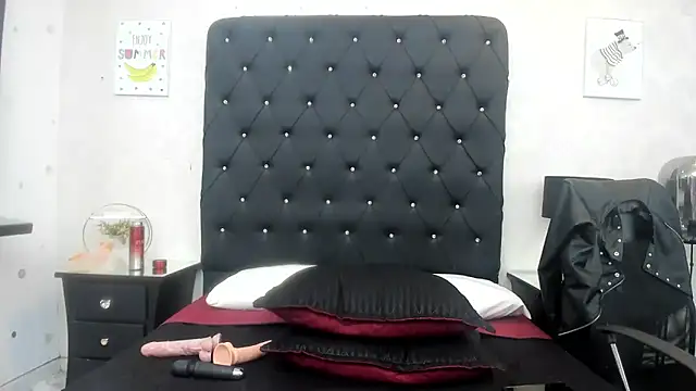 alana_johnson_0's cam snapshot