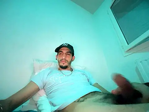 Rebeu313 live sex cam