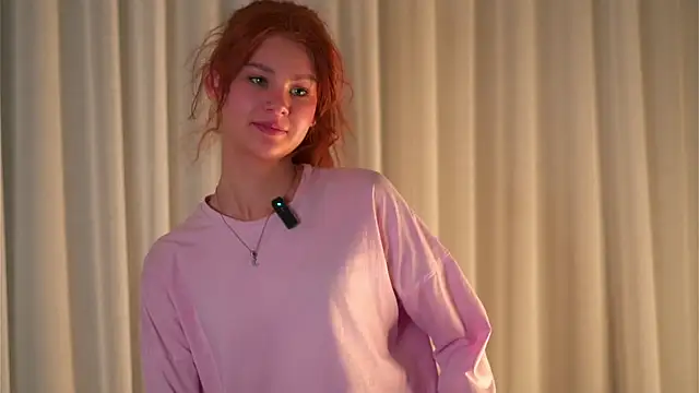 YettaCalabria's cam snapshot