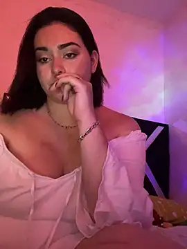 Romina_foxxx_'s cam snapshot