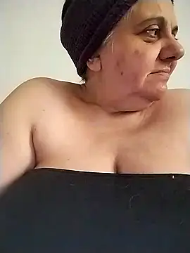 BustyBabyOfficial's cam snapshot