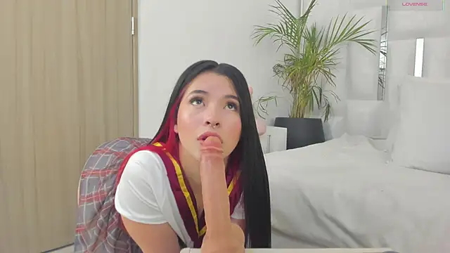 im_nika_'s cam snapshot