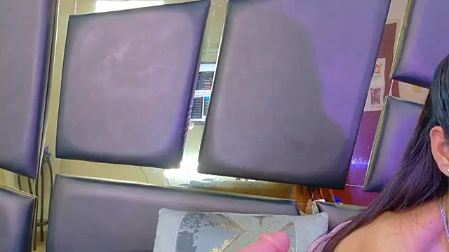 NicoleEsposito's cam snapshot