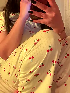 OnlyRima's cam snapshot