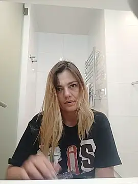 KrissSexi's cam snapshot