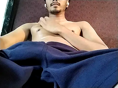 Ultimate_cHappiE's cam snapshot