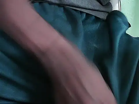 FriskyGender's cam snapshot