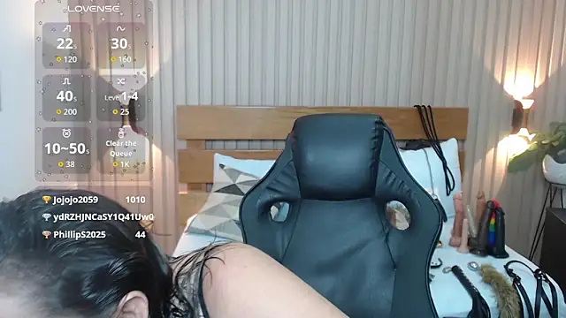 luciana_ballesteros_'s cam snapshot