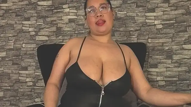 alondrabigtits's cam snapshot