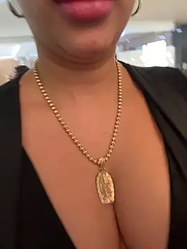 kiim_taaylor's cam snapshot