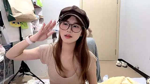 Ann-cookie's cam snapshot