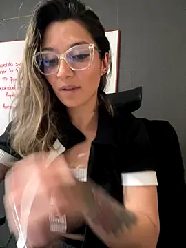 Isabella_Varella's cam snapshot