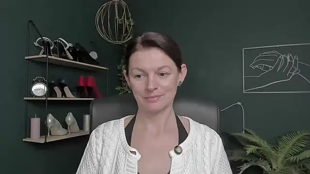 VivianWILD's cam snapshot