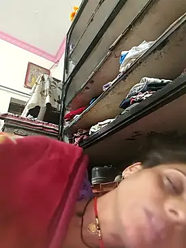 ISHANI-SINGH's cam snapshot