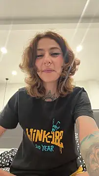 Evangelyne_1's web cam