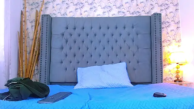 Luke_Carter's cam snapshot