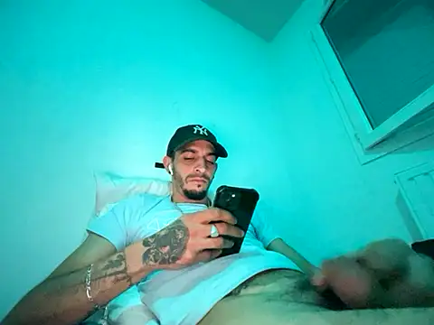 Rebeu313 live sex cam