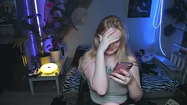 Alexa__Pirs's cam snapshot